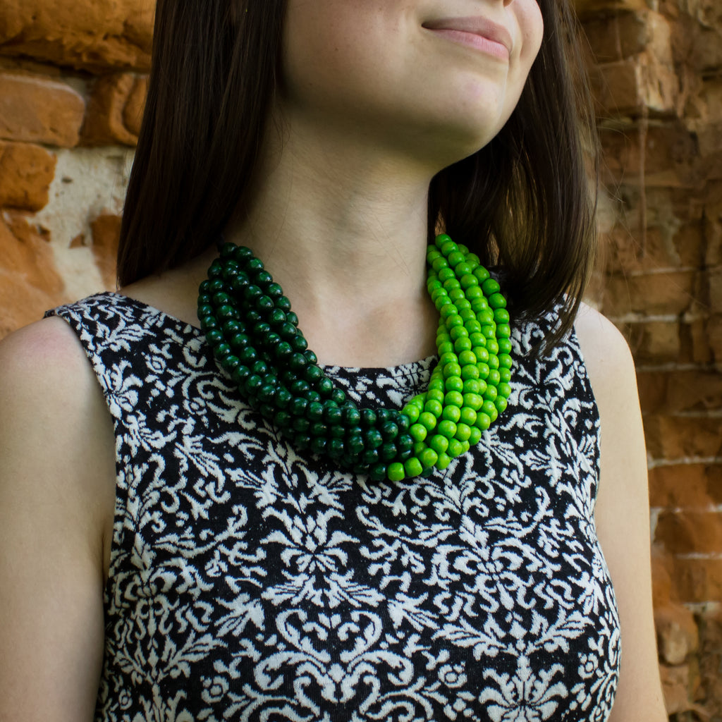 Gold Finish Green Stone Chunky Necklace Design by Studio6 Jewels at  Pernia's Pop Up Shop 2024